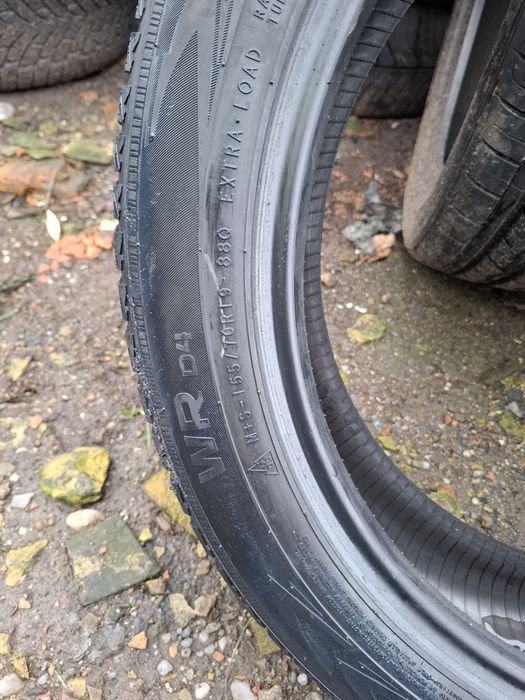 Vand 1 sau 2 anvelope 155 70 19 nokian de iarna bune