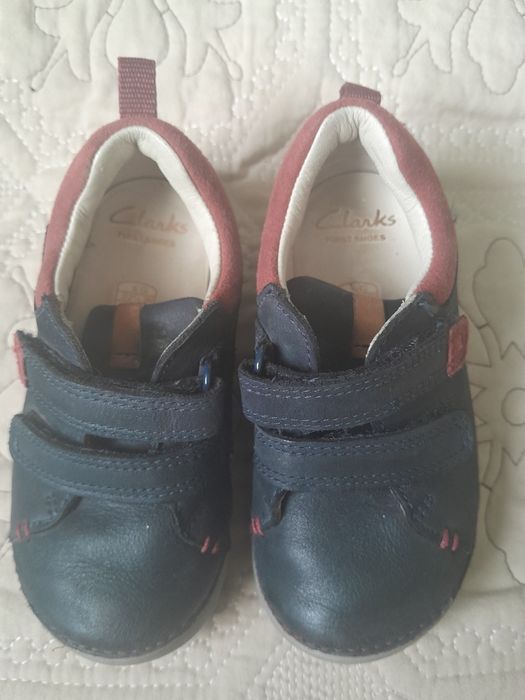 Incaltaminte Adidas și Clarks, marimea 22