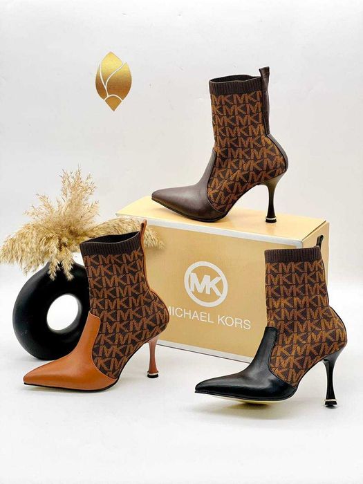 Stiletto tip soseta cu toc