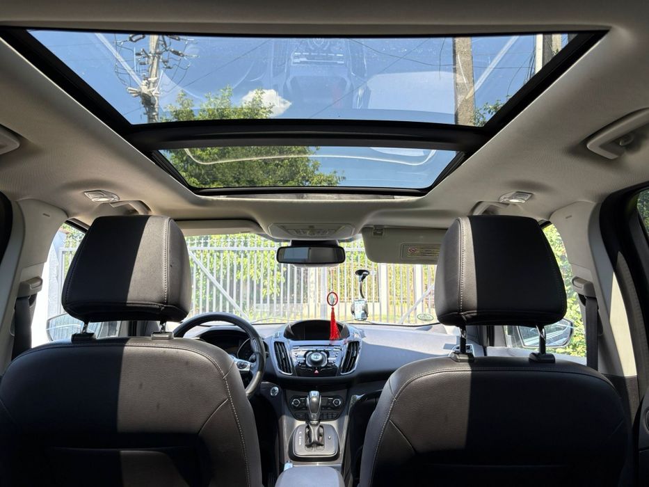 Ford kuga 4×4 St line titanium full