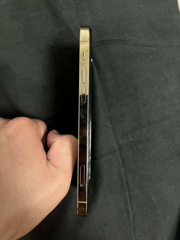 Iphone 12 pro gold