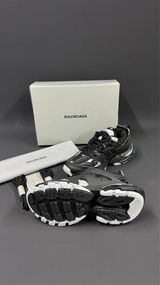 Balenciaga Track
