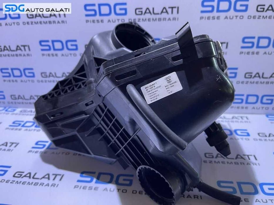 Carcasa Filtru Aer Audi A4 B8 2.0 TDI CAGA CAGB CAGC CAHA CAHB CMEA CJCA CJCB CJCC CJCD CMFA CGLC CGLD CMFB CMGB 2008 - 2015 Cod 8K0133837T 8K0133843E 8K0133835AD