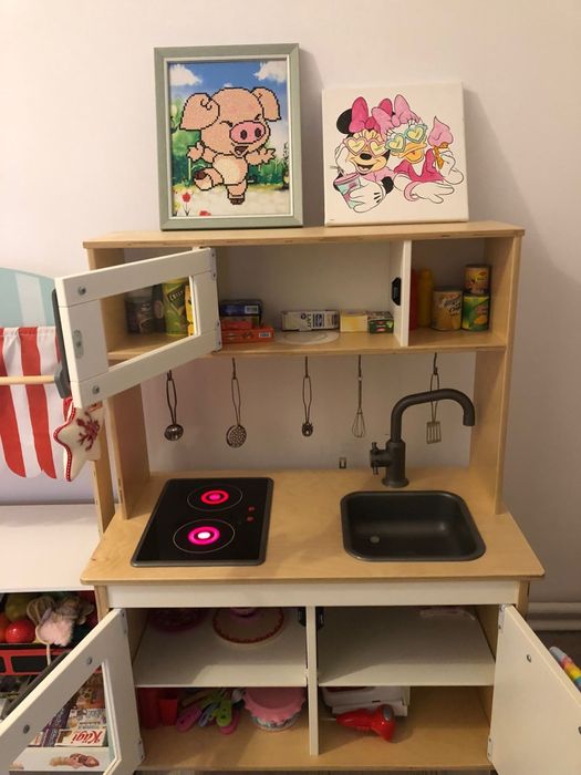 Set jucarii bucatarie si teatru