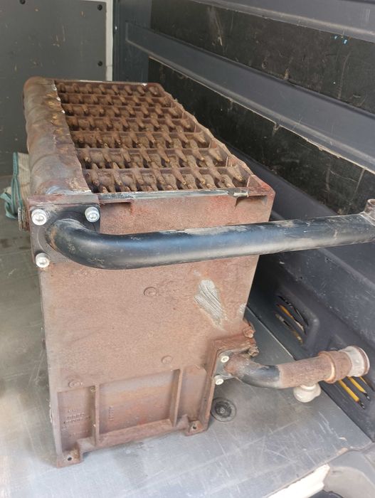 Чугунена водна риза