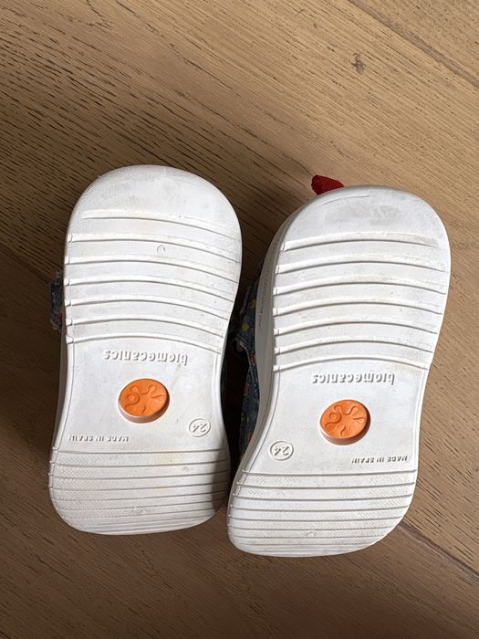 Sandale Biomecanics 24