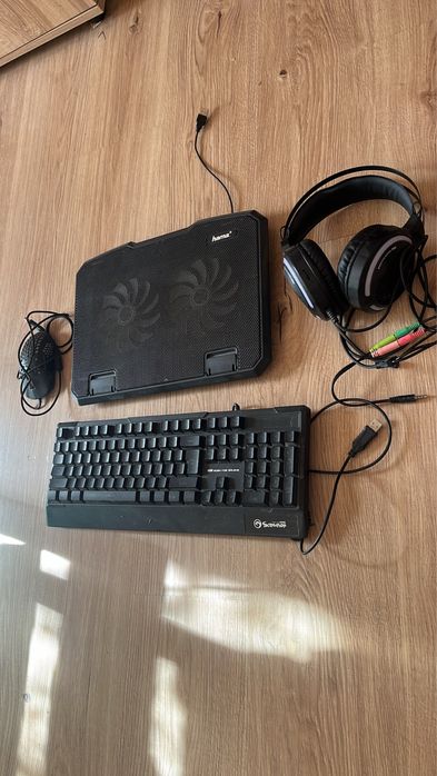 Периферия за лаптоп/компютър