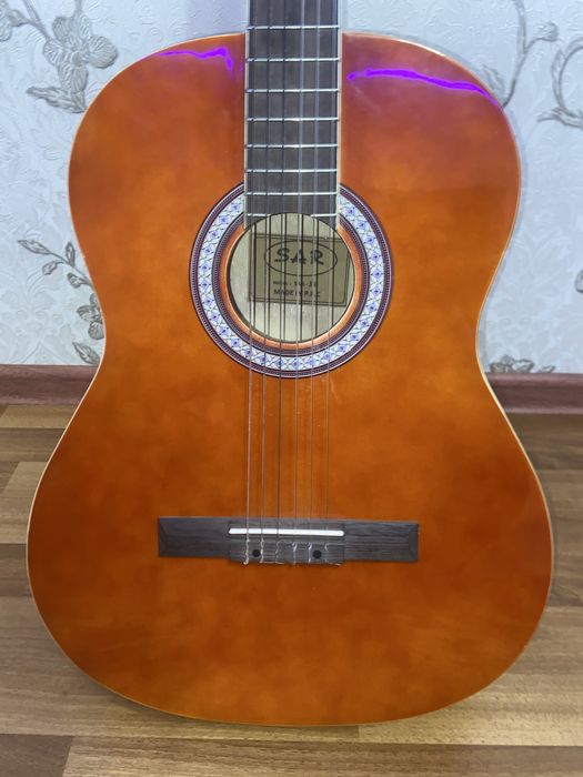 Gitara Model: SAR- 39. Made in P. R.C
