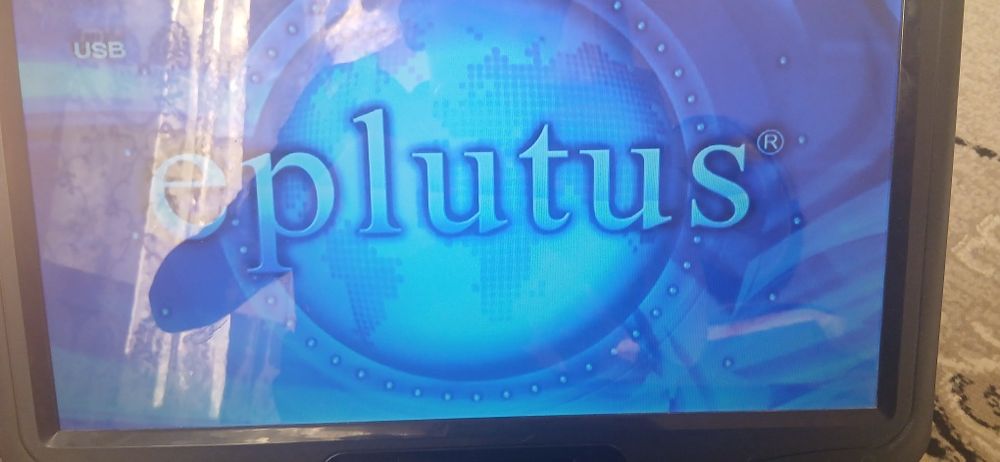 Eplutus portativ DVD pleer sotiladi!