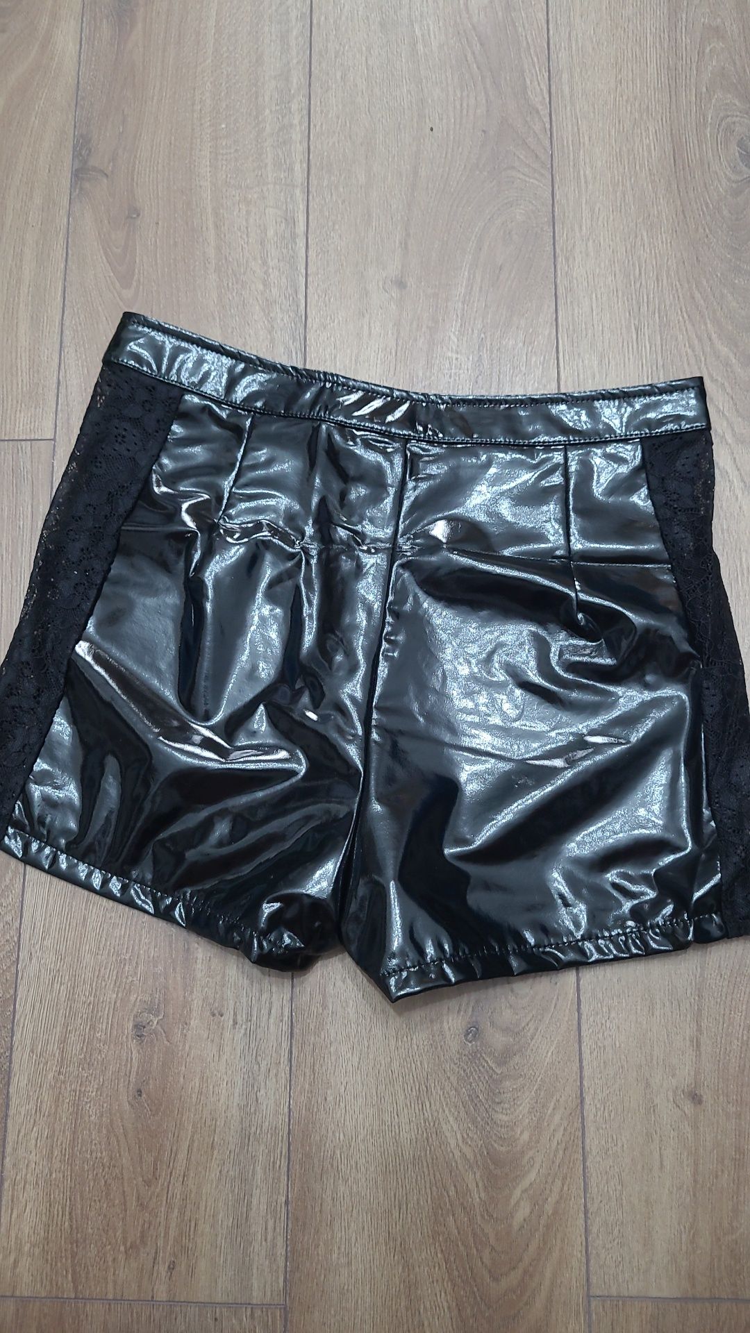 pantaloni scurti sexy  latex   3561