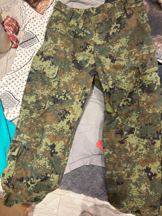 Камуфлажен панталон XS