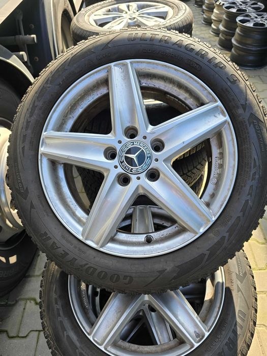 Jante Mercedes A Class B Class anvelope iarna Goodyear Ultra 205 55 16