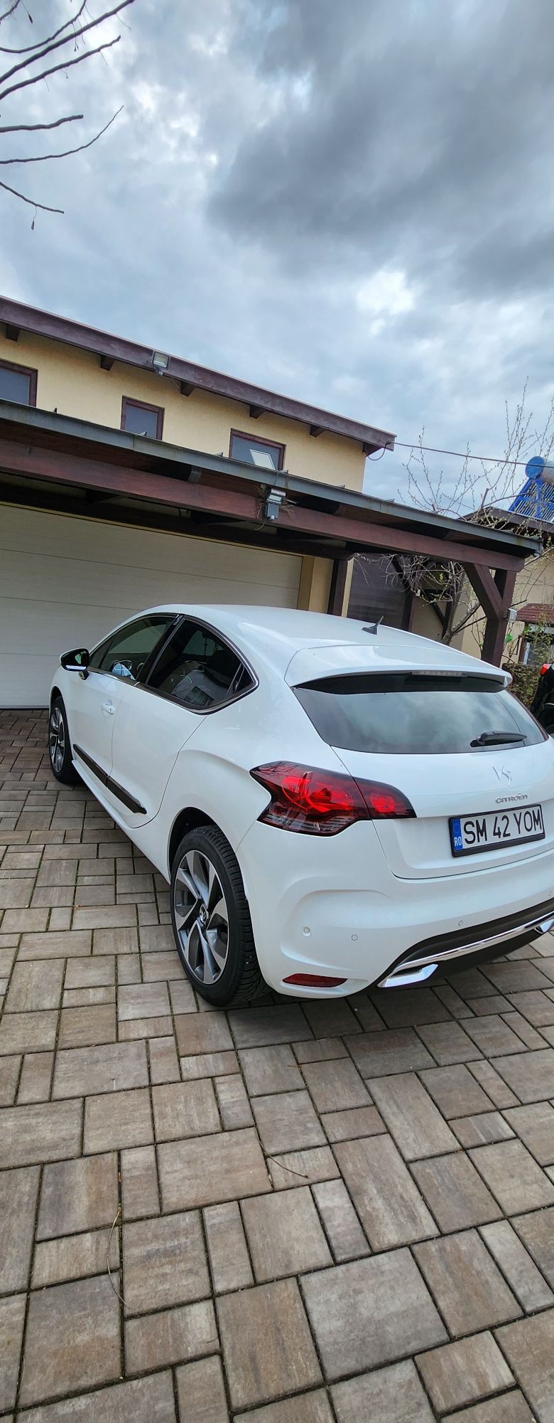 Citroen DS 4  2012