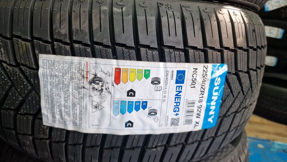 225 40 18 Sunny all season 4 anvelope iarna vara noi