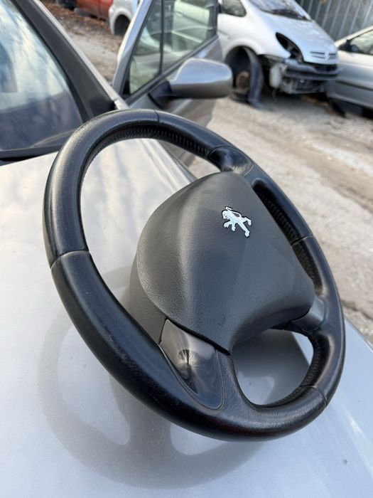Волан Peugeot 407 с еърбег – кожен
