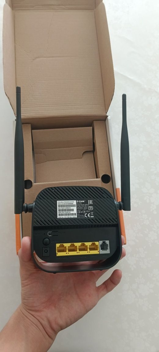 Продам модем-роутер D-link DSL-2750U