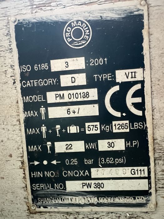 Barcă pneumatică / gonflabilă , 6 + 1 persoane si carucior