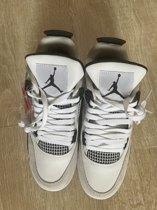 Jordan 4 military black