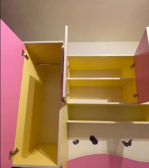 pat pentru o persoana+mobila integrata+saltea