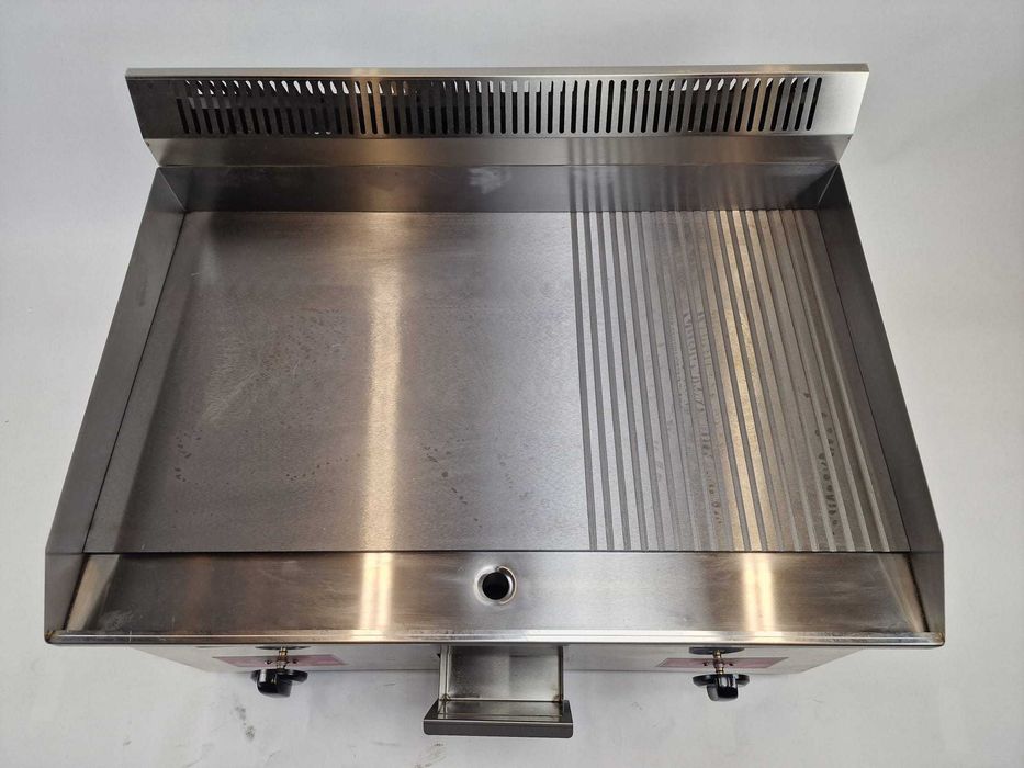 LIVRARE GRATUITA Grill pe GAZ striat si neted 72cm x 54cm