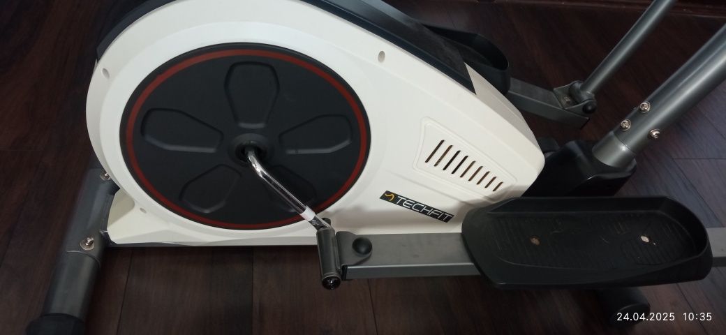 Bicicleta eliptica TECHFIT