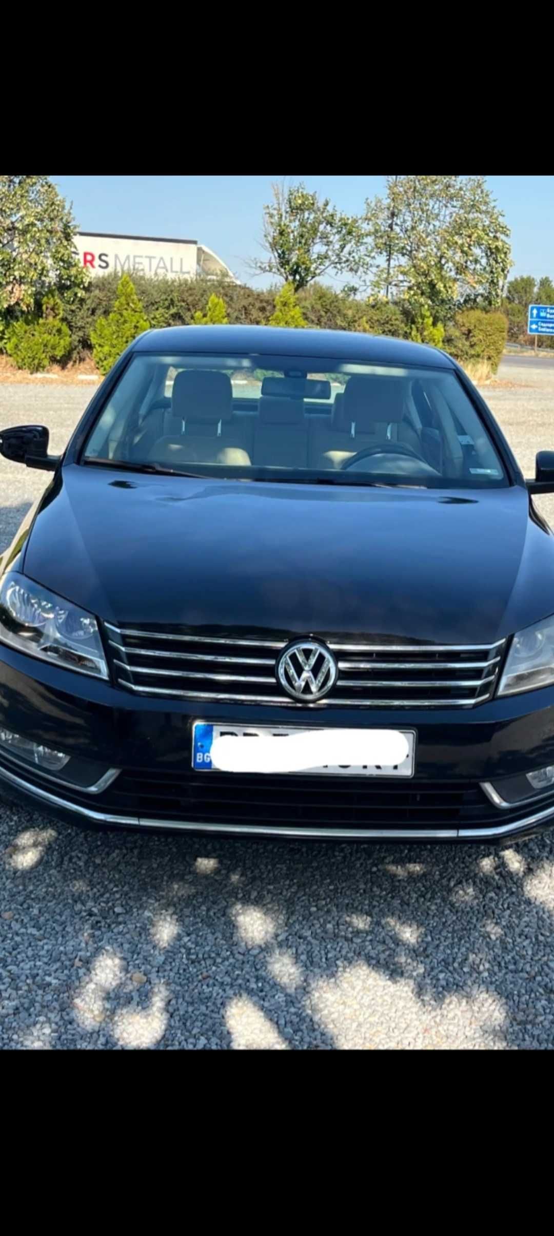 Напълно обслужен !Автомобилът е  бежов салон рядък.