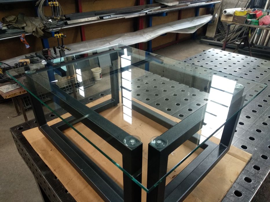 Метална арт маса(безкраен дизайн) infinity table, infinity design