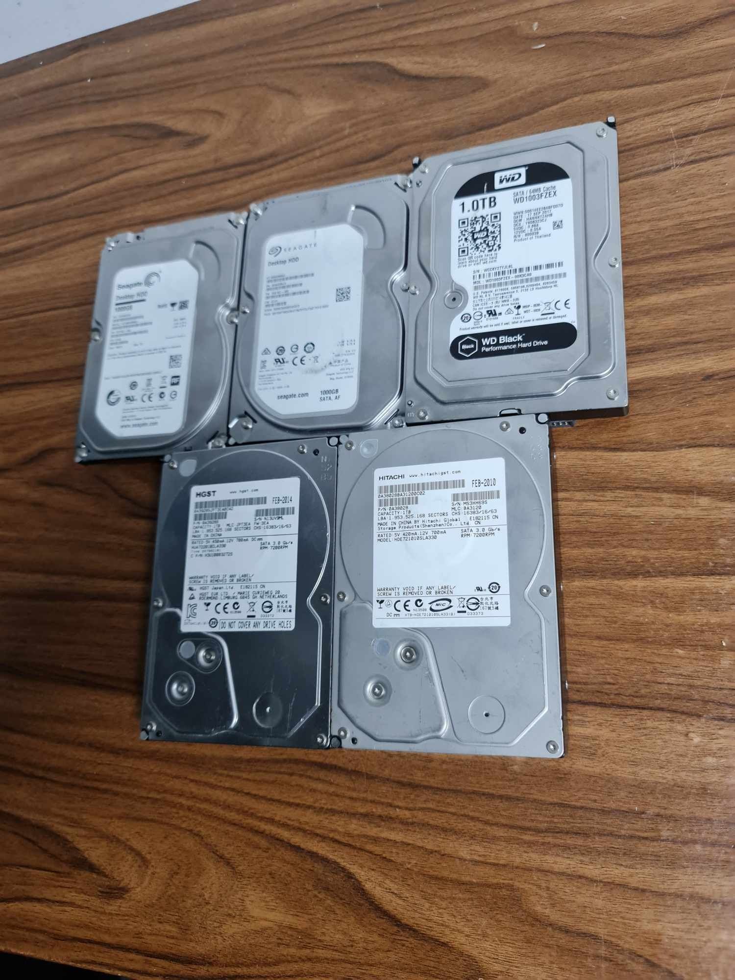 Hard disk uri la 65 lei de 1 tb