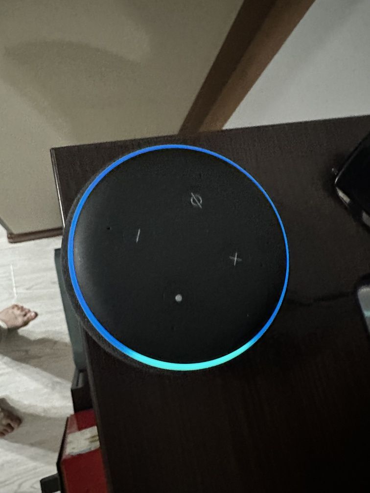 Продам Amazon Echo Dot