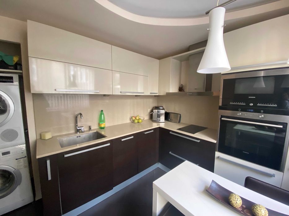 Тристаен апартамент под наем до УМБАЛСМ Пирогов