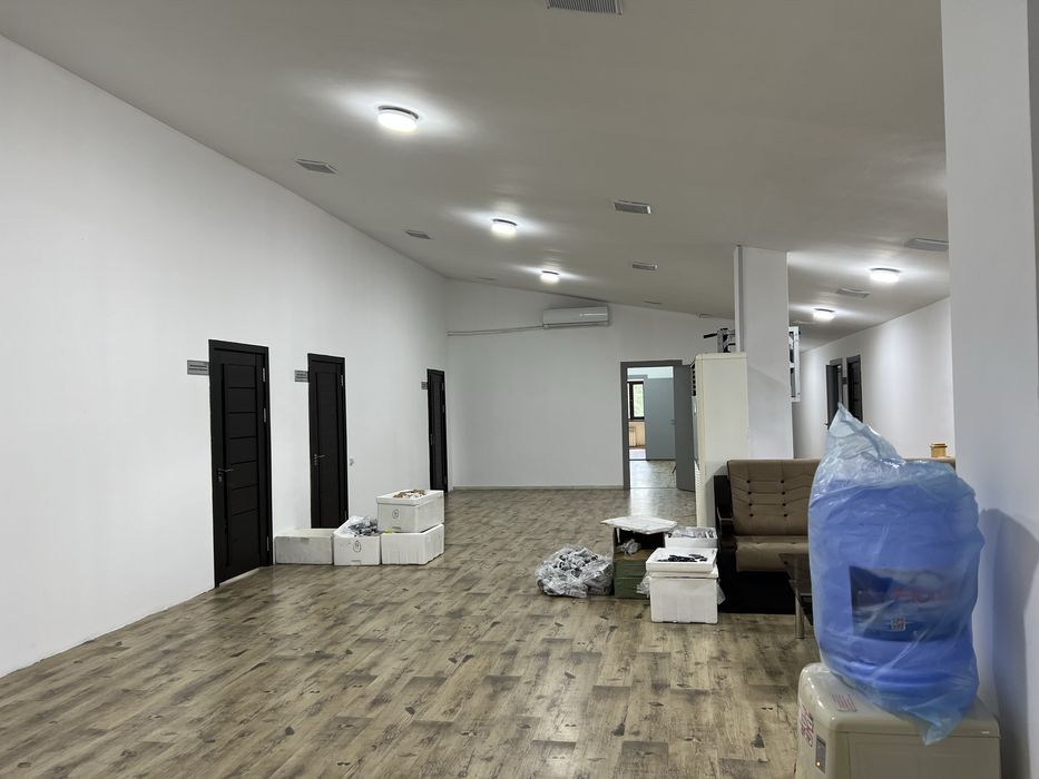 Срочно сдается в аренду 4 этаж 490 кв.м.