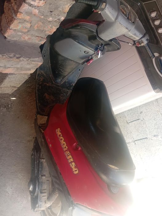Vând scuter 50cc