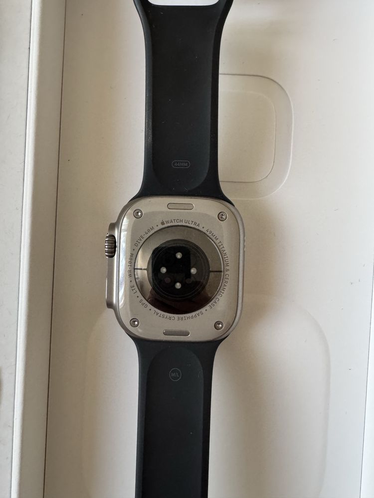 Apple Watch Ultra 2 ,49 mm, Cell, titanium Case Гаранция до 27.06.2026