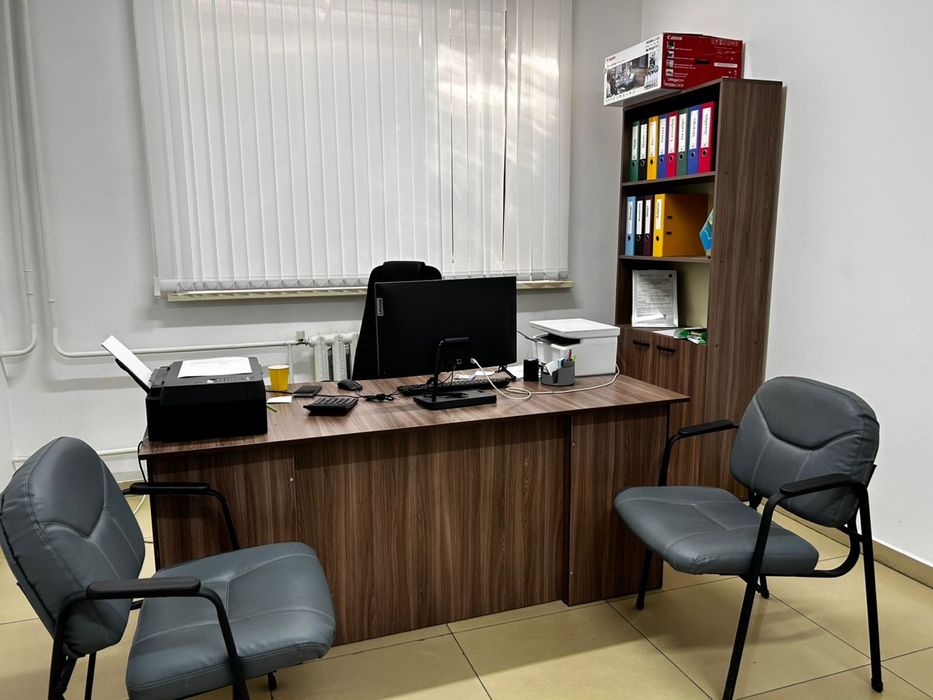 ПРОДАМ офисную мебель