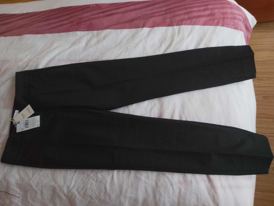 Нов панталон Манго 38 размер