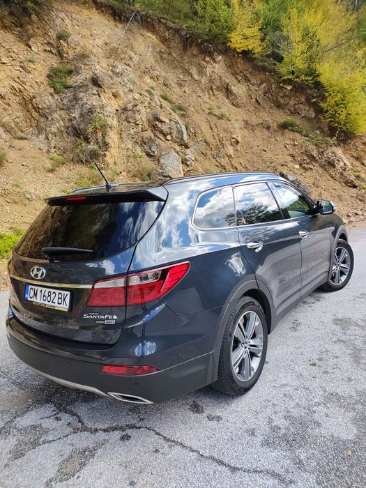 Hyundai Grand Santa Fe