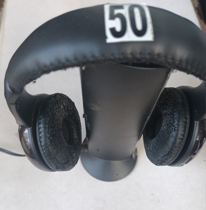 Radio, CD, Tv, căști audio wireless.