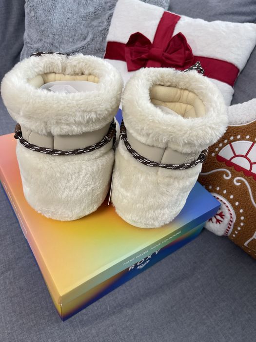 Нови апрески ROXY