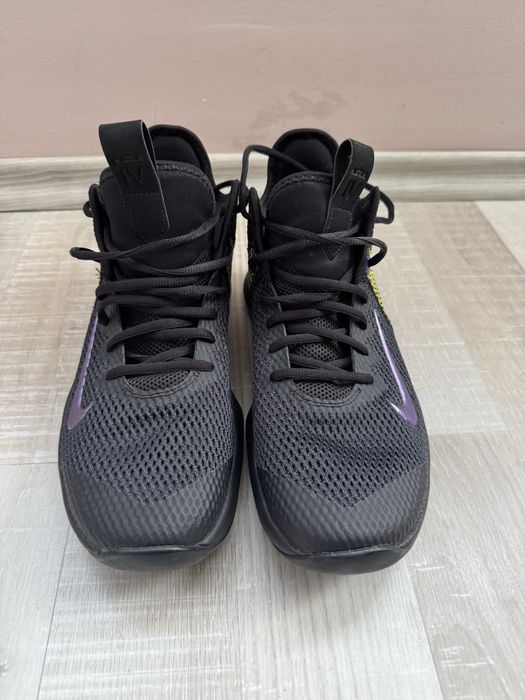 Nike LeBron Witness IV – Баскетболни кецове