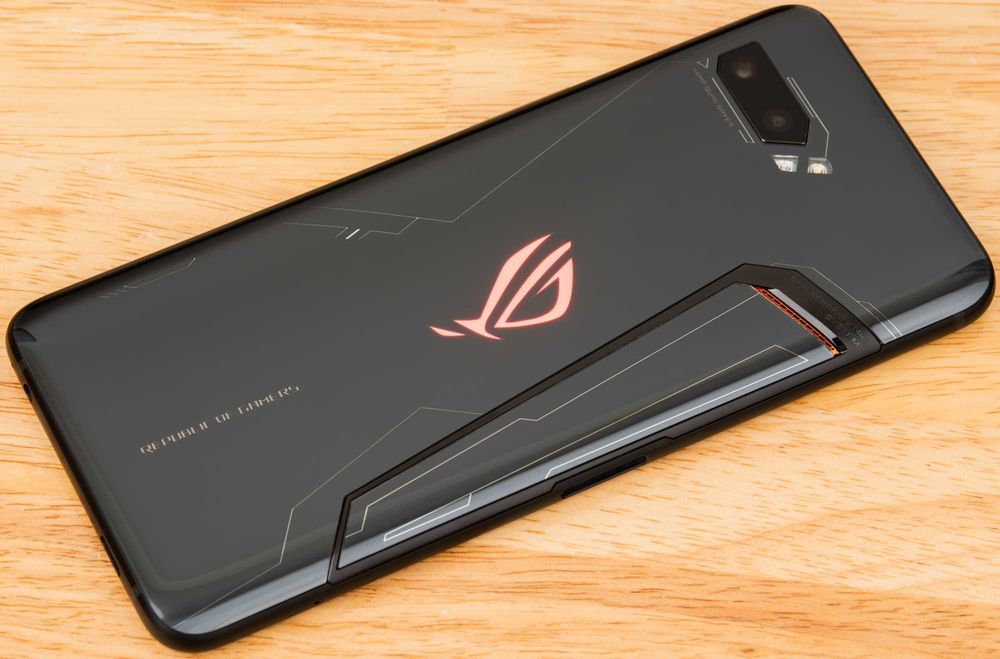 Asus ROG Phone 2
Asus ROG Phone 2
