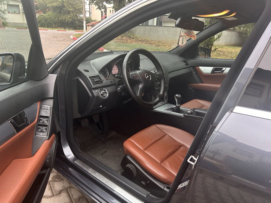 Mercedes C class - 2011 Avantgarde , Blueefficency