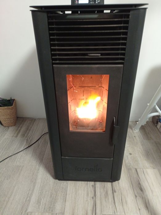 Termo semineu 11 kw aer cald pentru 110 m pătrați