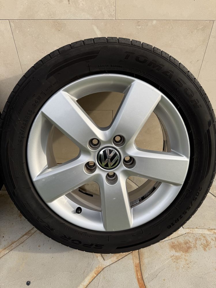Jante aluminiu originale VW 16“ echipate cu anvelope vara 205/55/16
