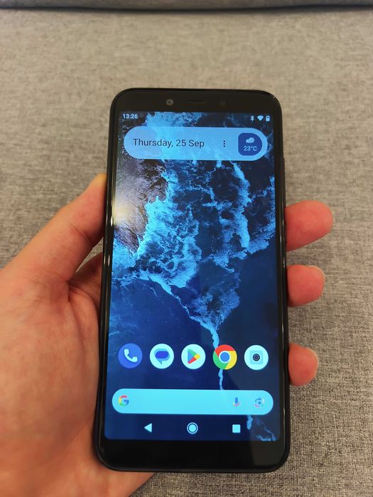 Телефон Xiaomi Mi A2 в добро състояние