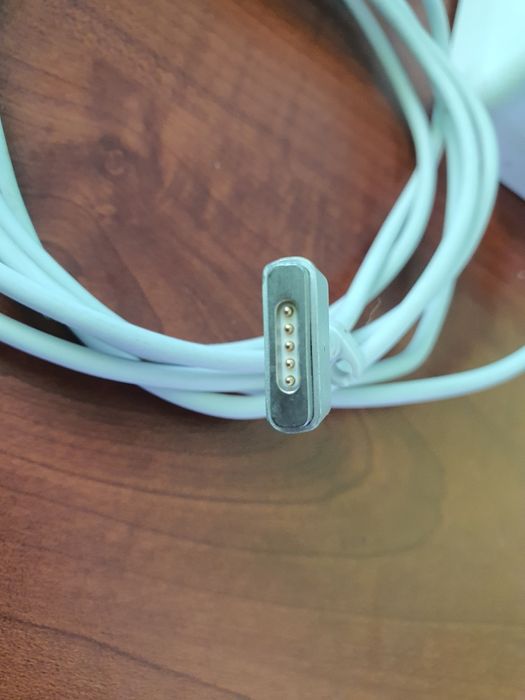 Зарядно за macbook 60w 2011 2015