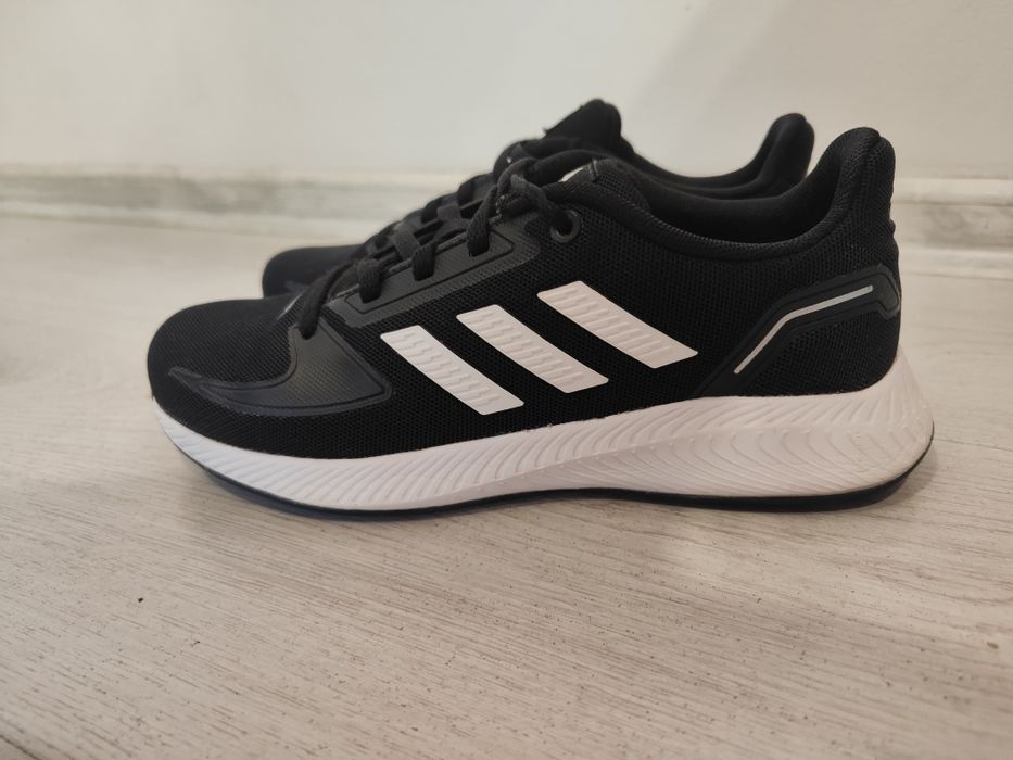 Оригинални маратонки Adidas 35 номер