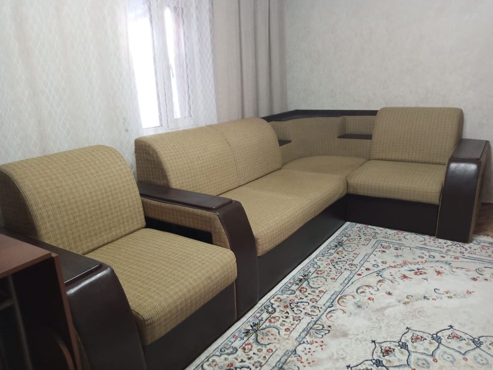 Диван в гостинную