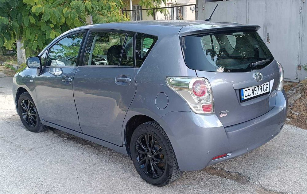 Toyota Verso 1.8i