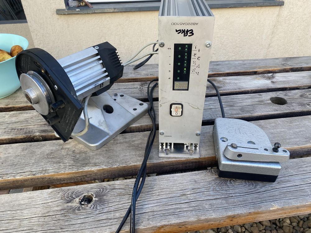 Motor cu invertor 220v