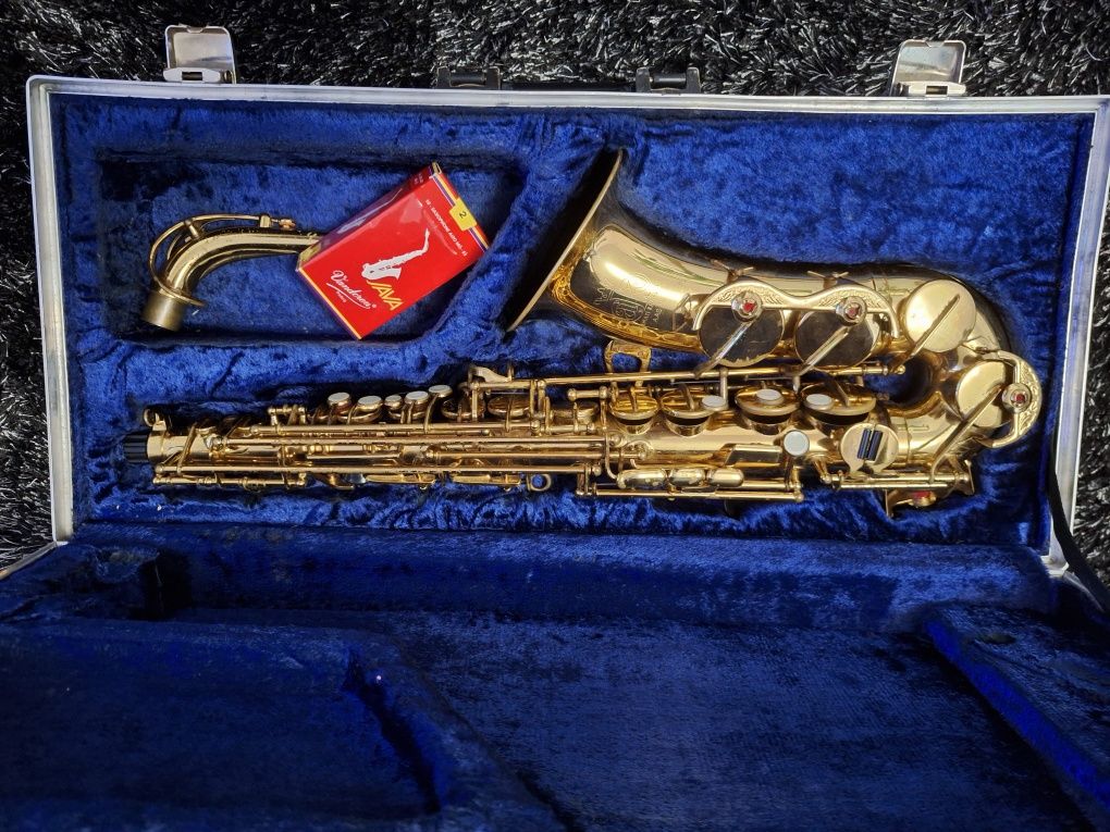 Saxofon alto Amati